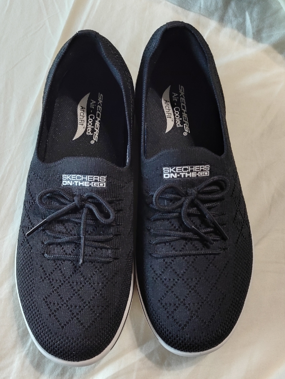 Skechers Women's Arch Fit Uplift Perfect Dreams Slip-on Black 6.5